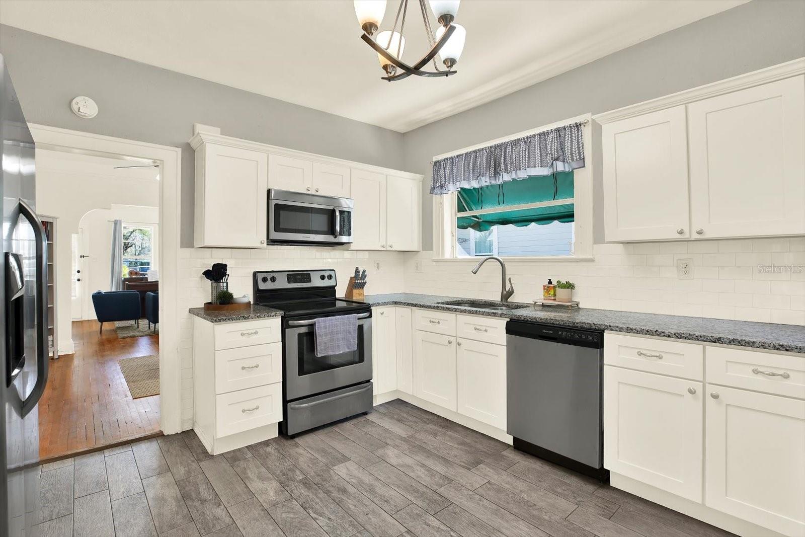 1414 E PARIS ST, TAMPA, FL, 33604