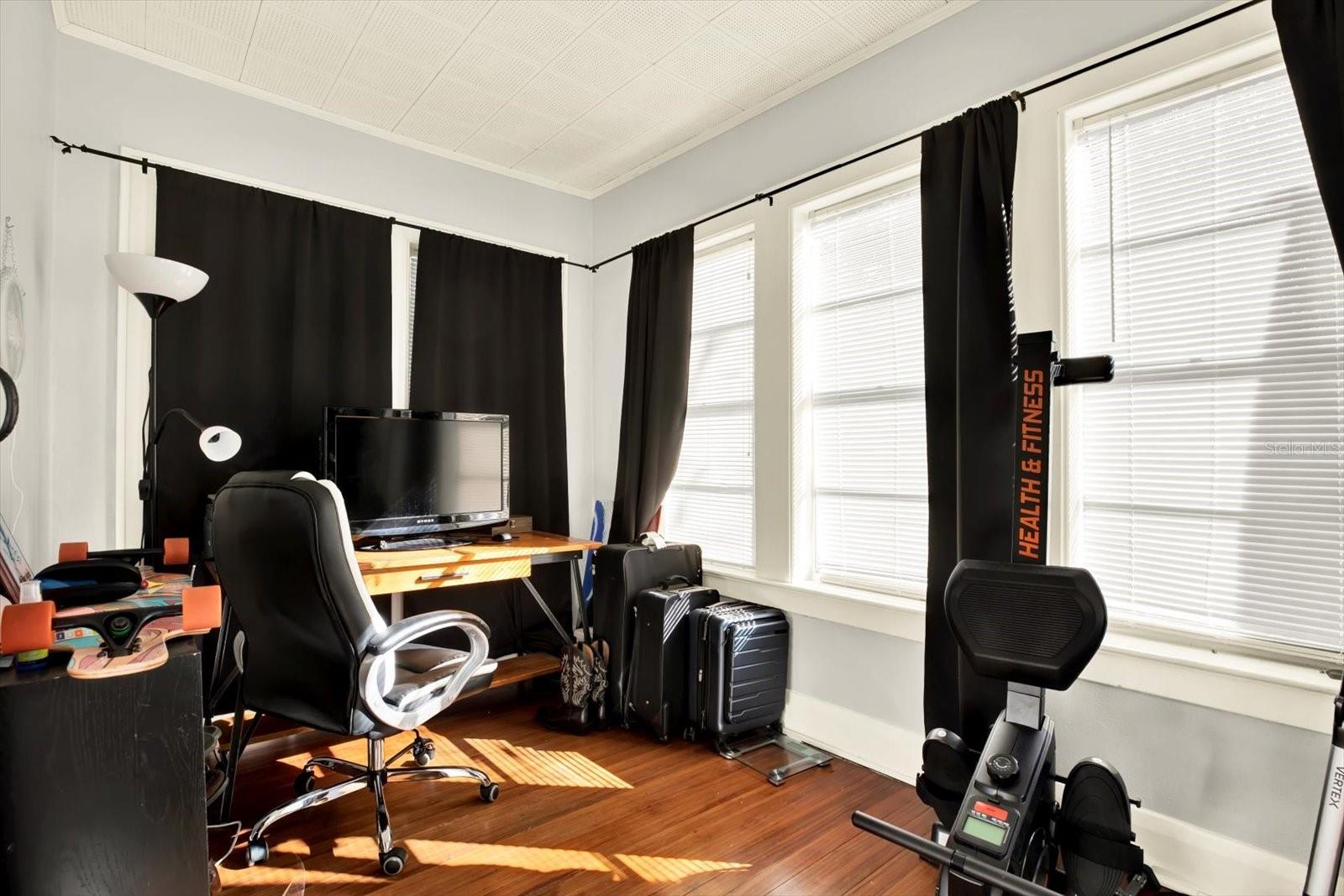 1414 E PARIS ST, TAMPA, FL, 33604