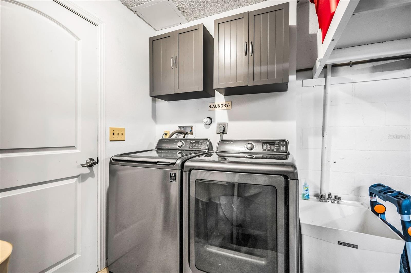 Laundry area in Garage