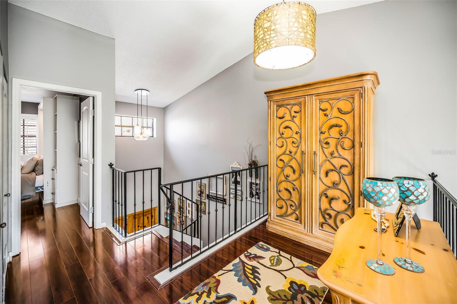 Upstairs landing, entry into 2nd bedroom