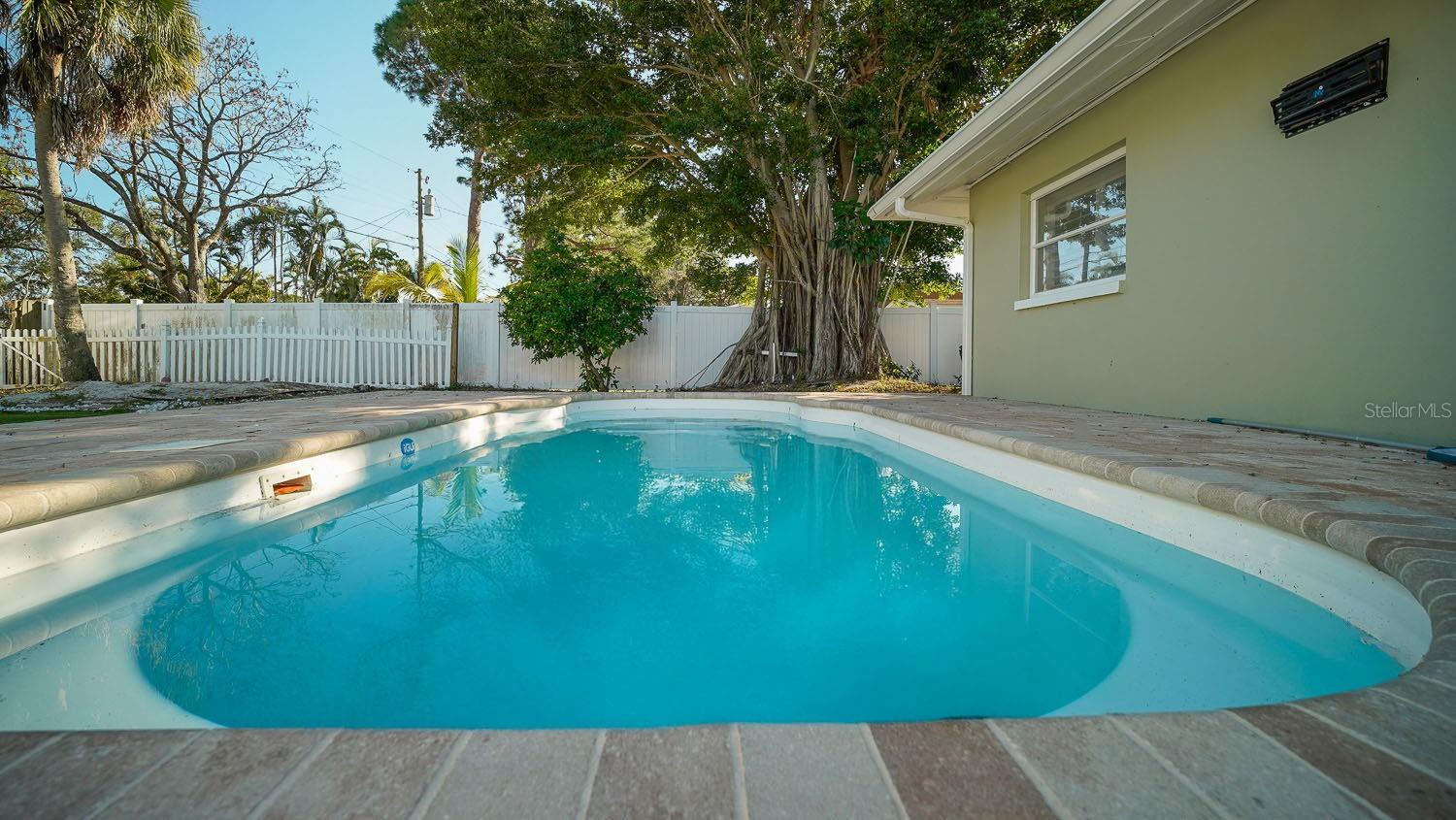 110 92ND AVE NE, ST PETERSBURG, FL, 33702