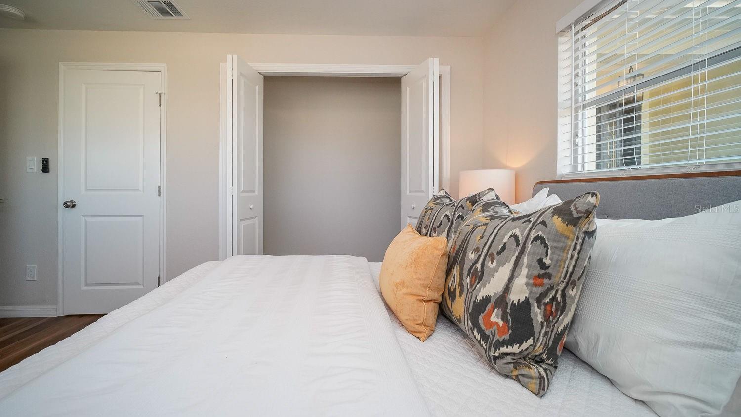 110 92ND AVE NE, ST PETERSBURG, FL, 33702