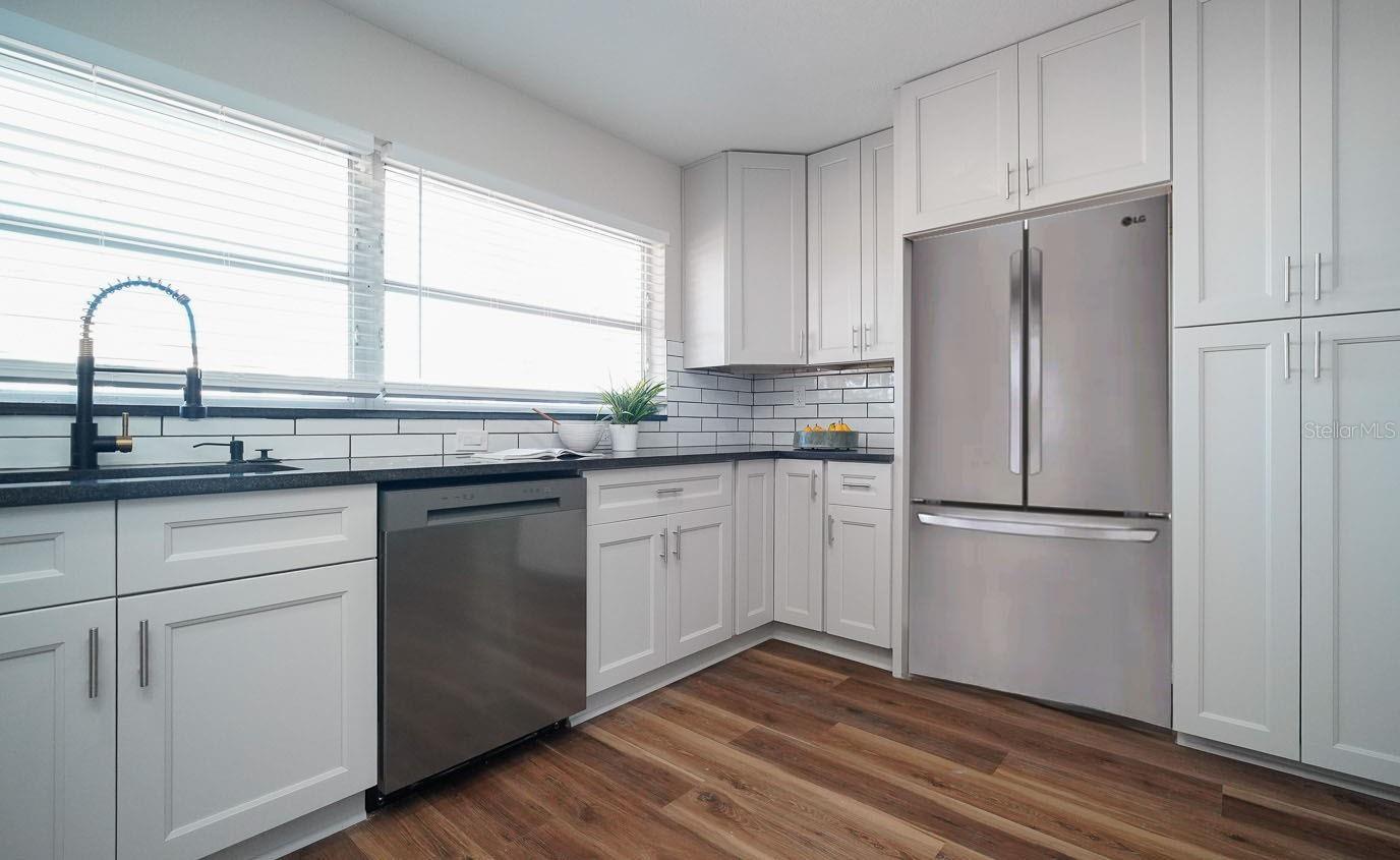 110 92ND AVE NE, ST PETERSBURG, FL, 33702