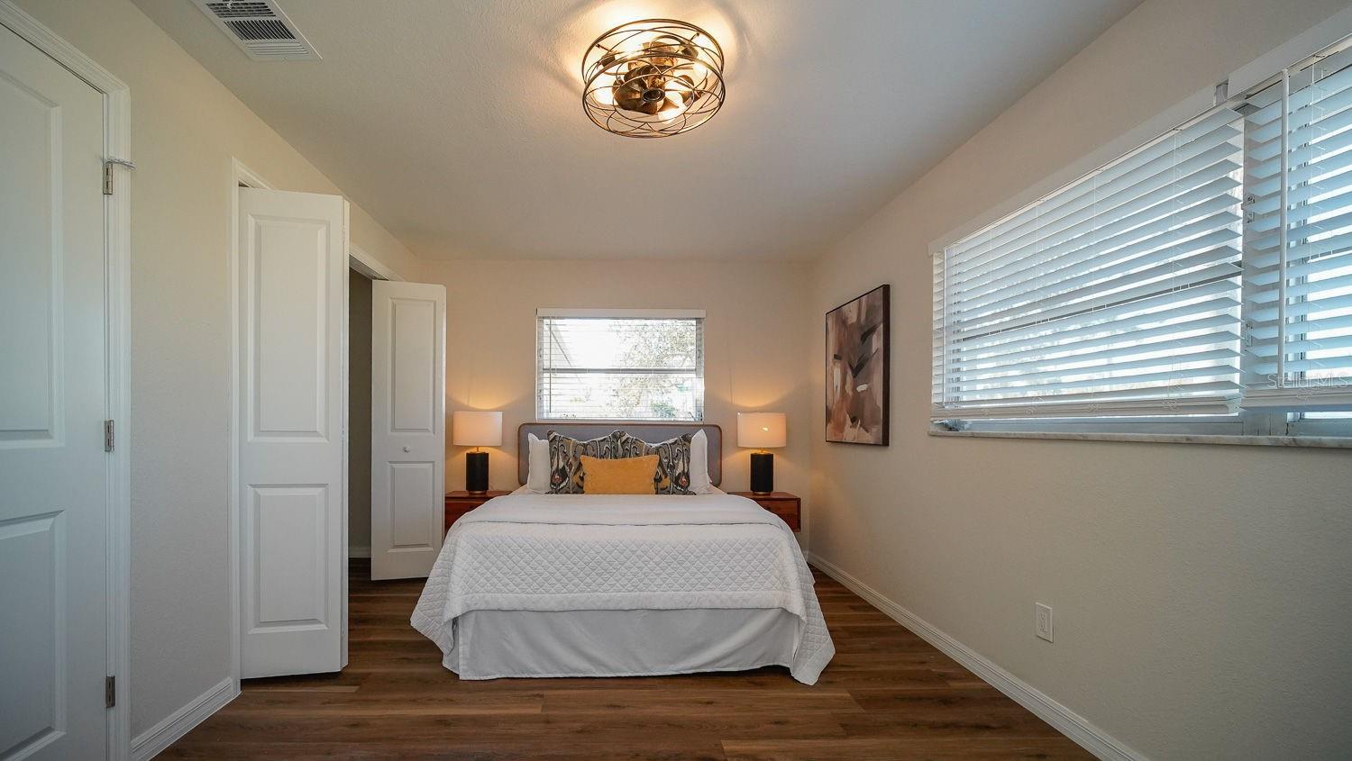 110 92ND AVE NE, ST PETERSBURG, FL, 33702