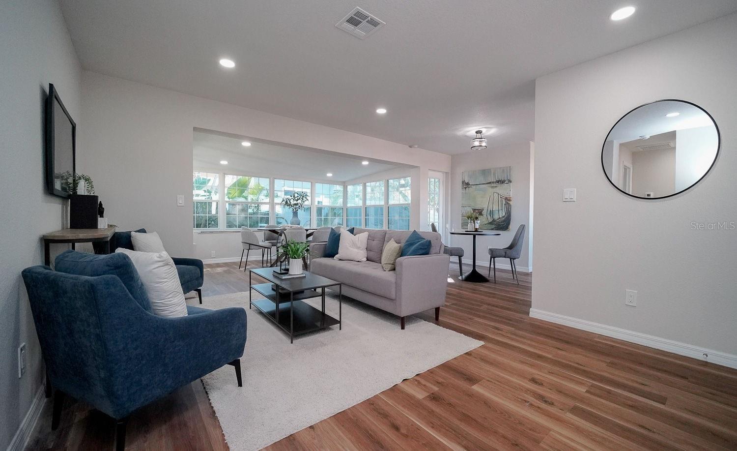 110 92ND AVE NE, ST PETERSBURG, FL, 33702