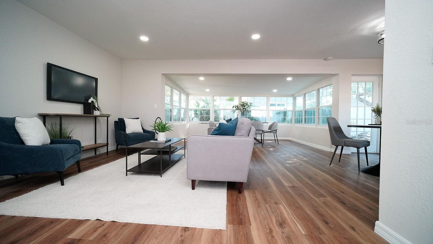 110 92ND AVE NE, ST PETERSBURG, FL, 33702