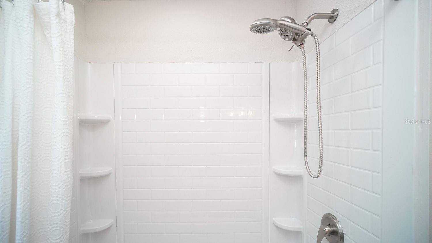 110 92ND AVE NE, ST PETERSBURG, FL, 33702