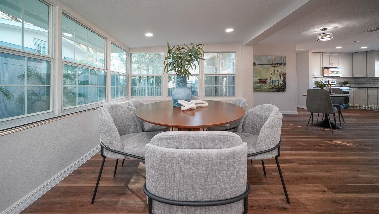 110 92ND AVE NE, ST PETERSBURG, FL, 33702