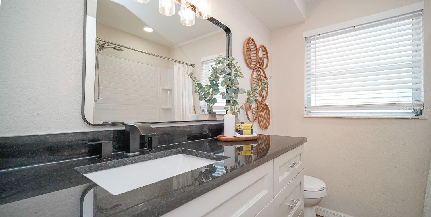 110 92ND AVE NE, ST PETERSBURG, FL, 33702