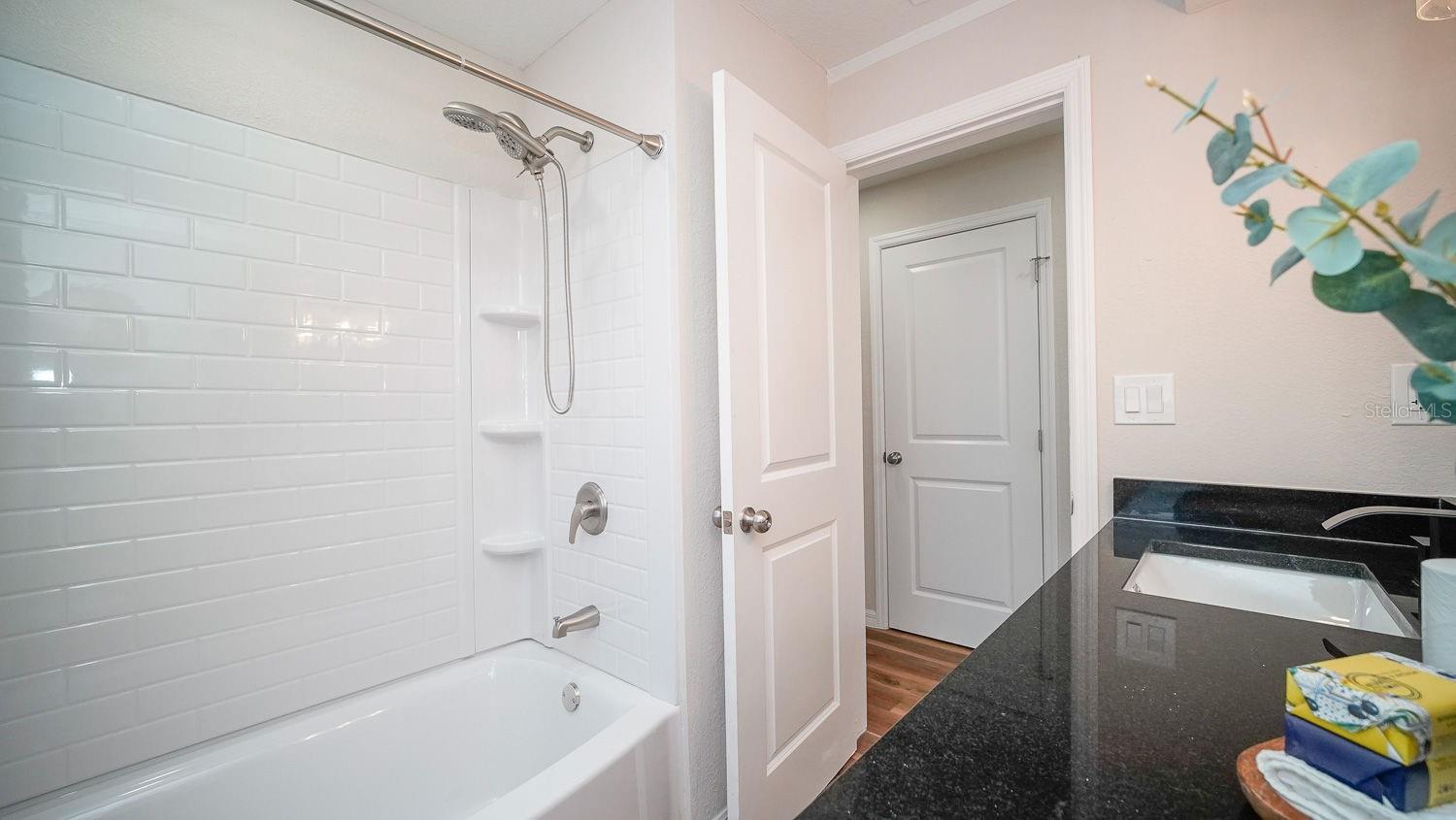 110 92ND AVE NE, ST PETERSBURG, FL, 33702