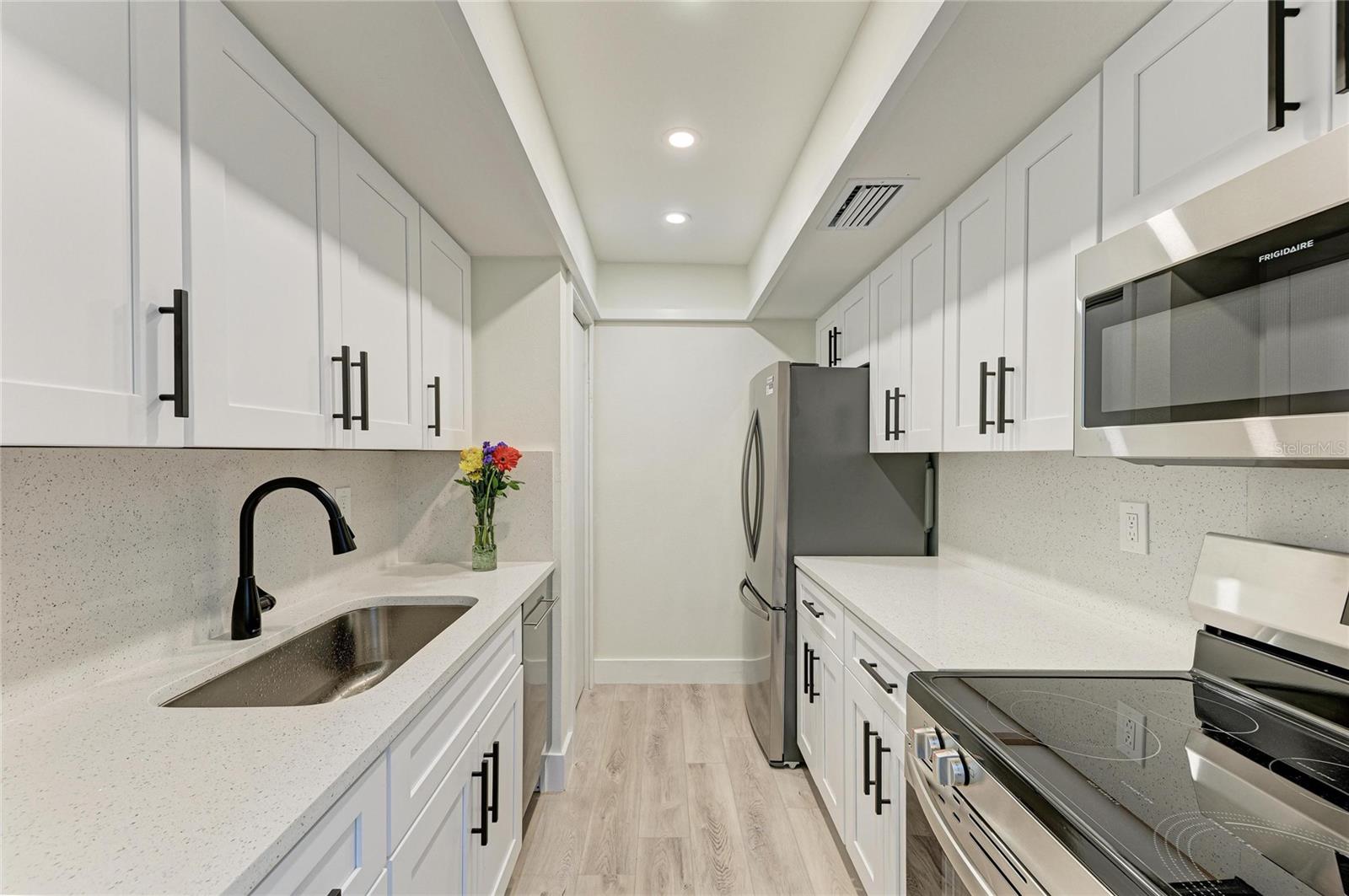 800 S BLVD OF THE PRESIDENTS #9, SARASOTA, FL, 34236