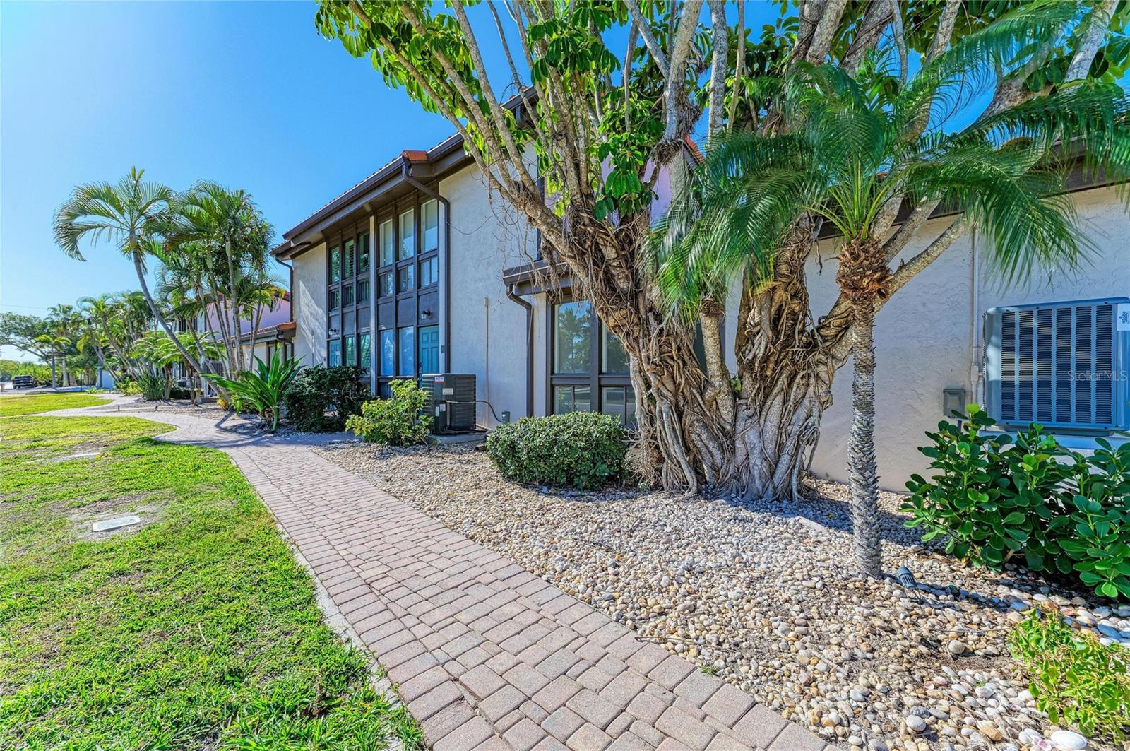 800 S BLVD OF THE PRESIDENTS #9, SARASOTA, FL, 34236