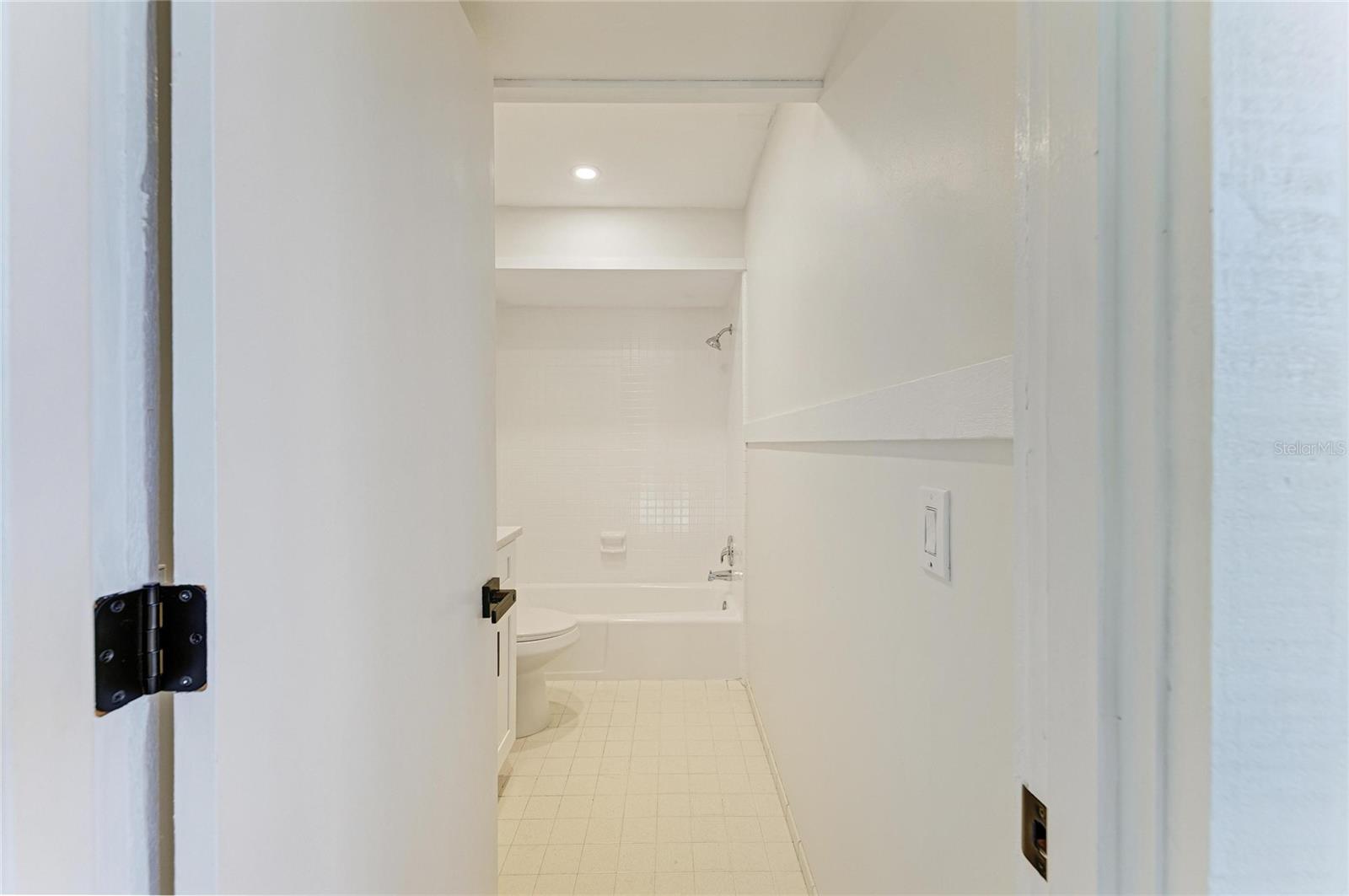 800 S BLVD OF THE PRESIDENTS #9, SARASOTA, FL, 34236