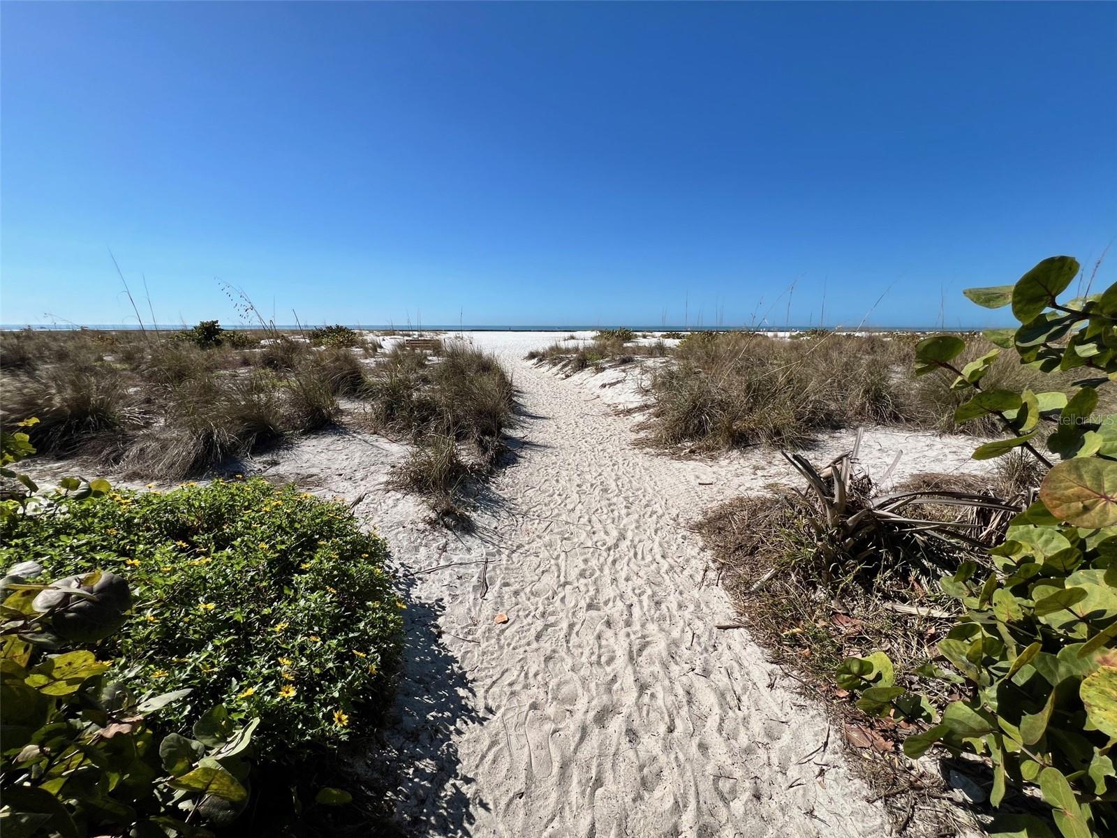 800 S BLVD OF THE PRESIDENTS #9, SARASOTA, FL, 34236