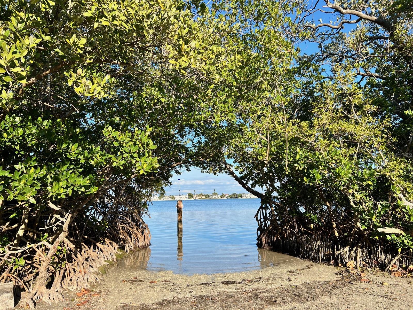 800 S BLVD OF THE PRESIDENTS #9, SARASOTA, FL, 34236