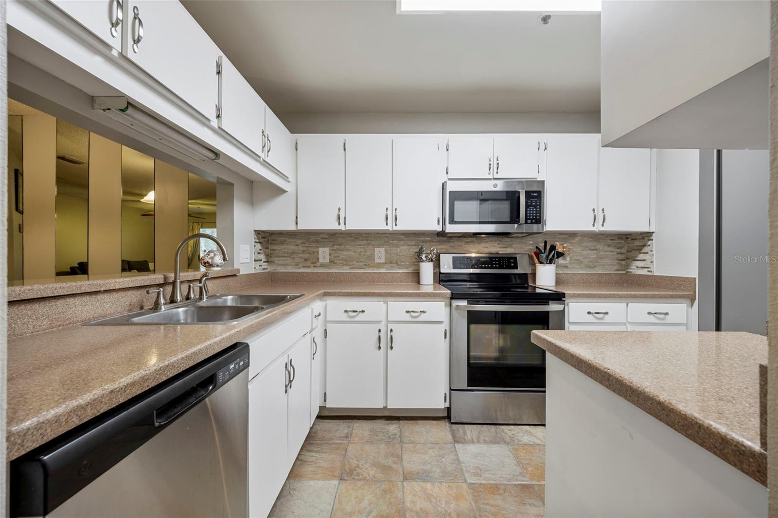 11859 SKYLAKE PL #N/A, TEMPLE TERRACE, FL, 33617