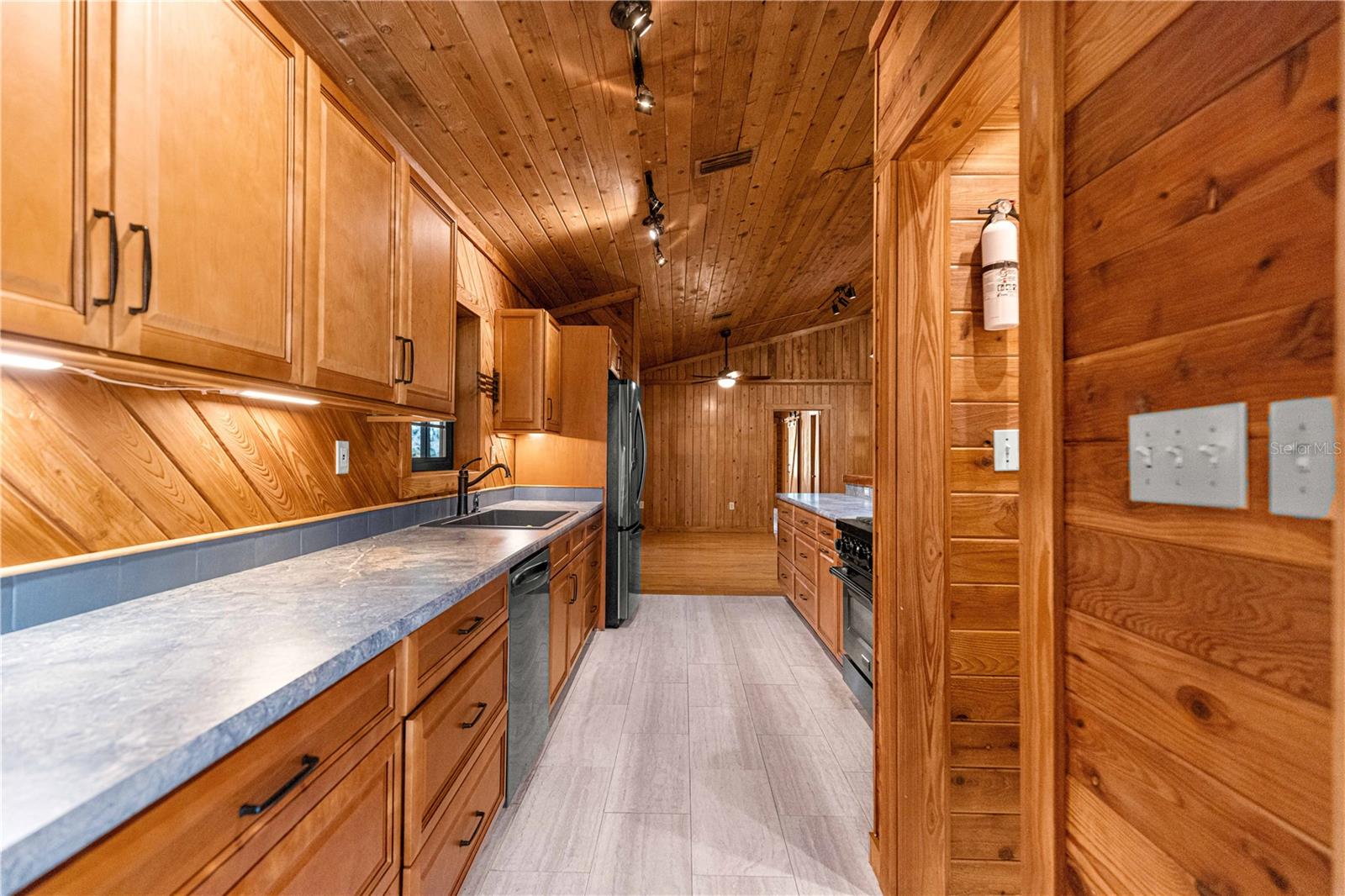 9145 NW 193 ST, MICANOPY, FL, 32667