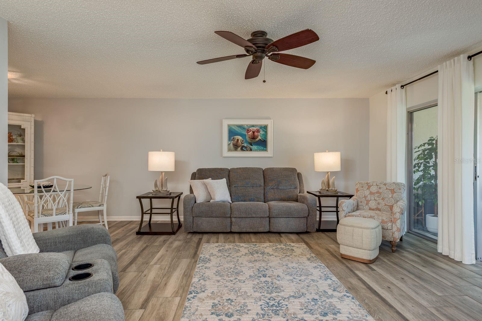 409 STIRLING TER, DUNEDIN, FL, 34698