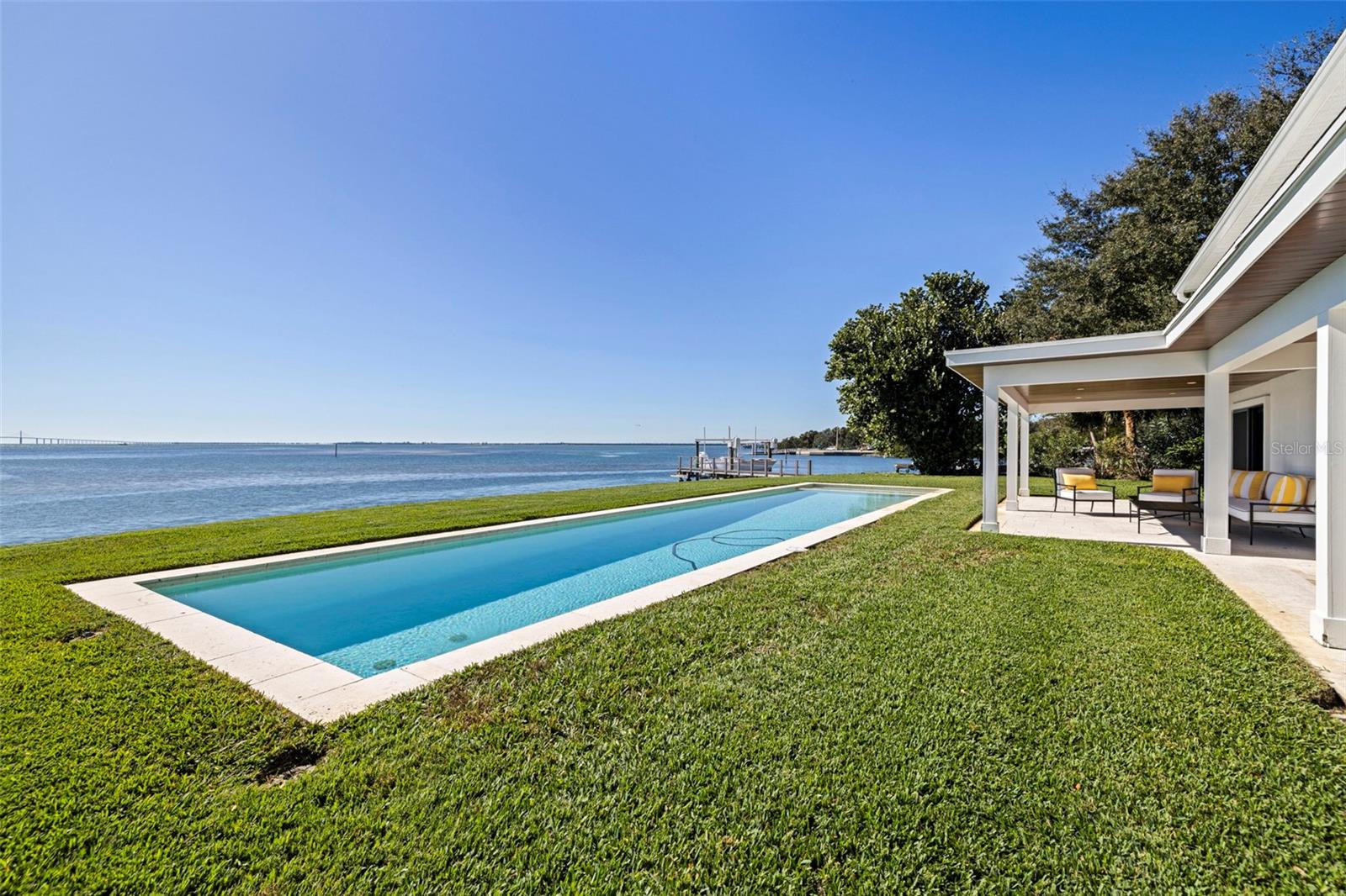 TB8468622 Property Photo