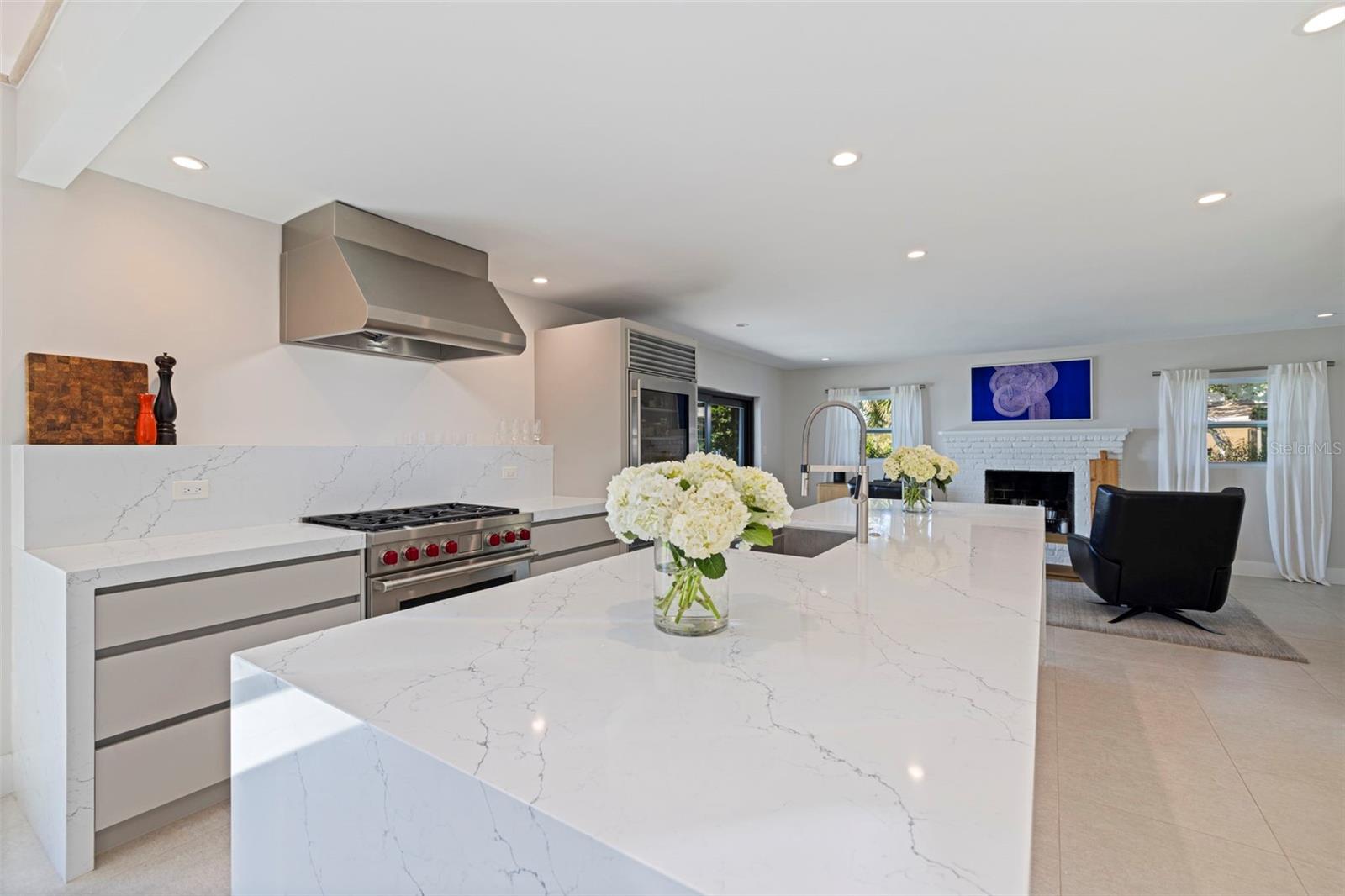 TB8468622 Property Photo