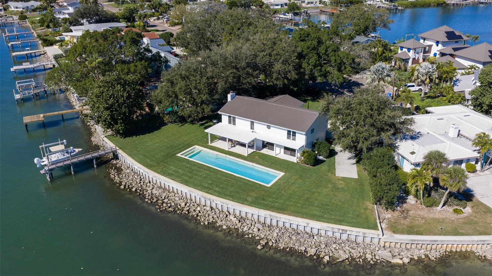 TB8468622 Property Photo