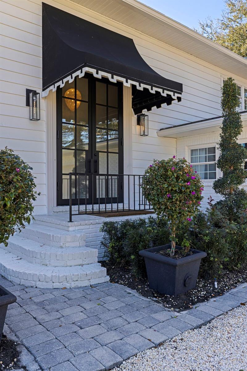 TB8468622 Property Photo