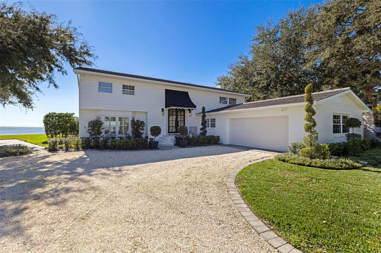 TB8468622 Property Photo