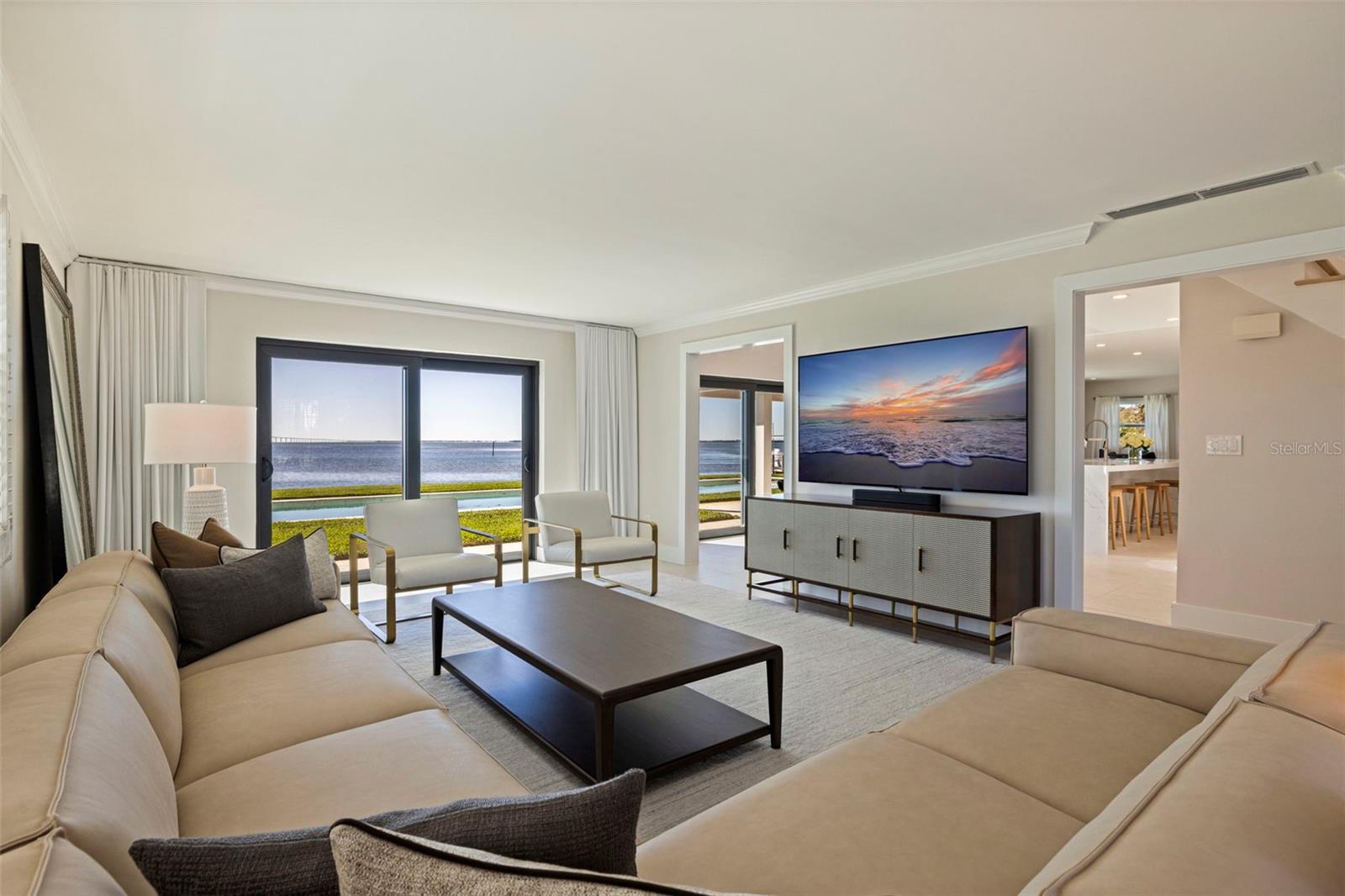 TB8468622 Property Photo