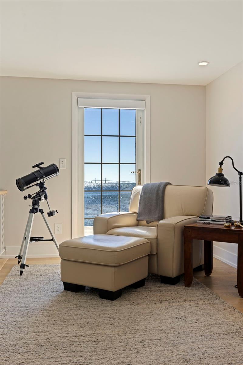 TB8468622 Property Photo