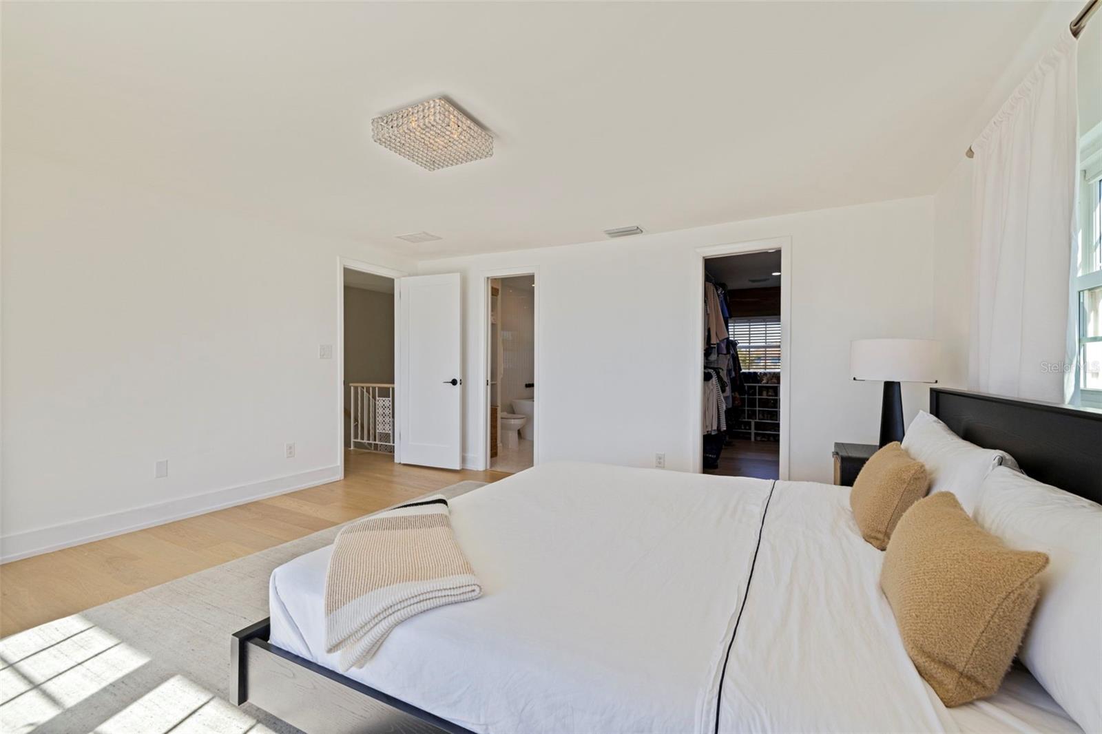 TB8468622 Property Photo