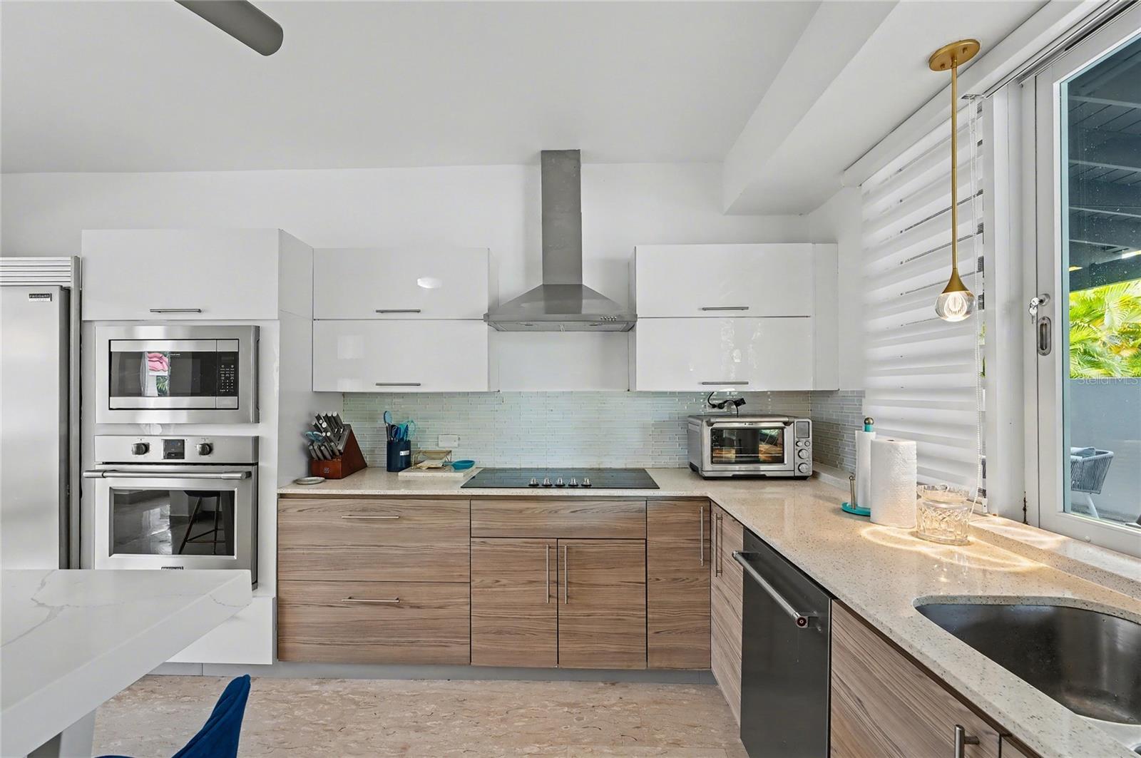 PR9118783 Property Photo