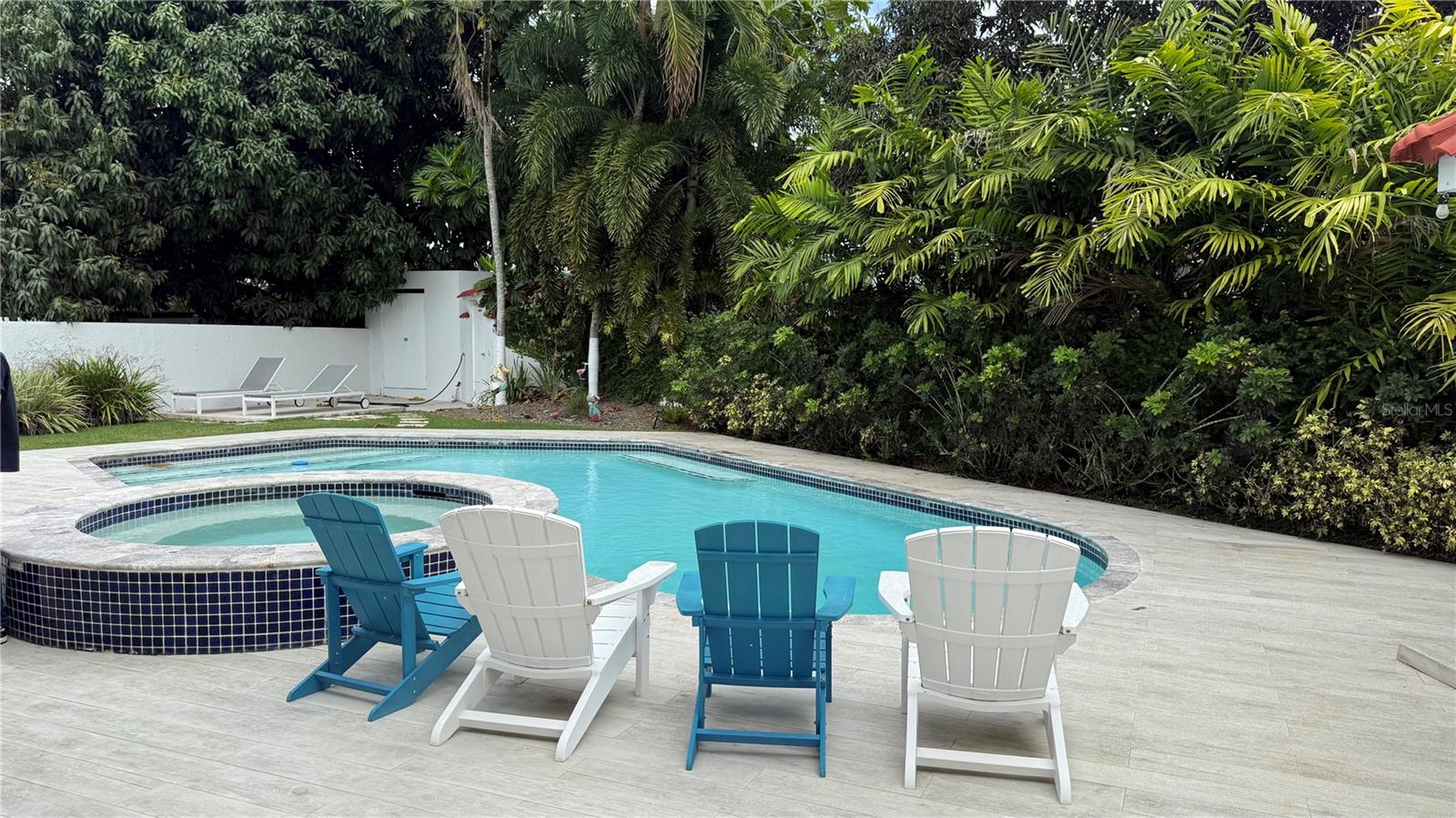 PR9118783 Property Photo