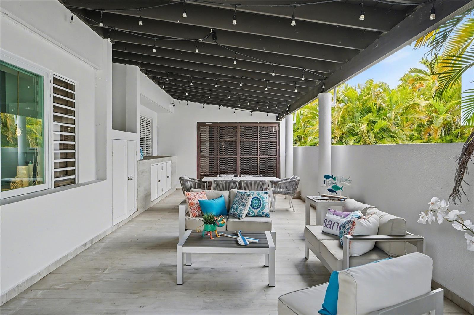 PR9118783 Property Photo