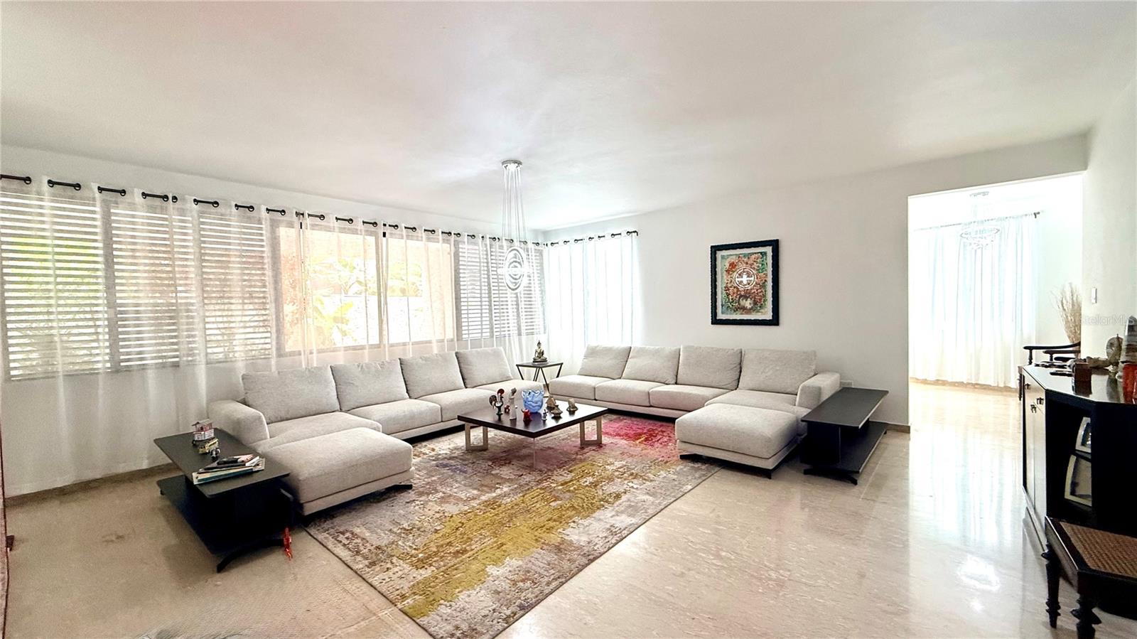 PR9118783 Property Photo