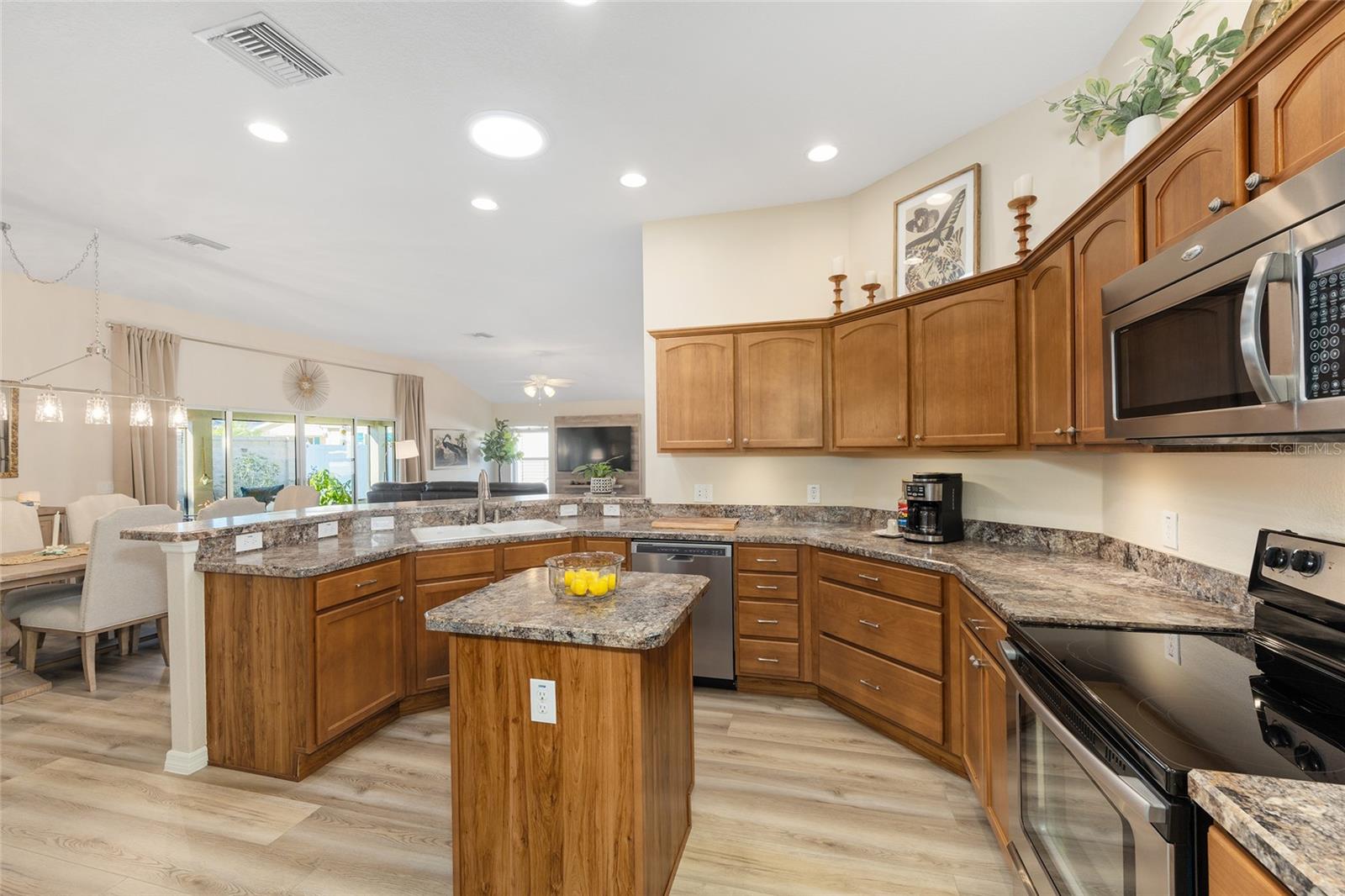 2344 BACHMAN PATH, THE VILLAGES, FL, 32162