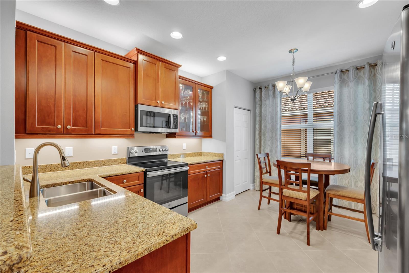 15814 AURORA LAKE CIR, WIMAUMA, FL, 33598