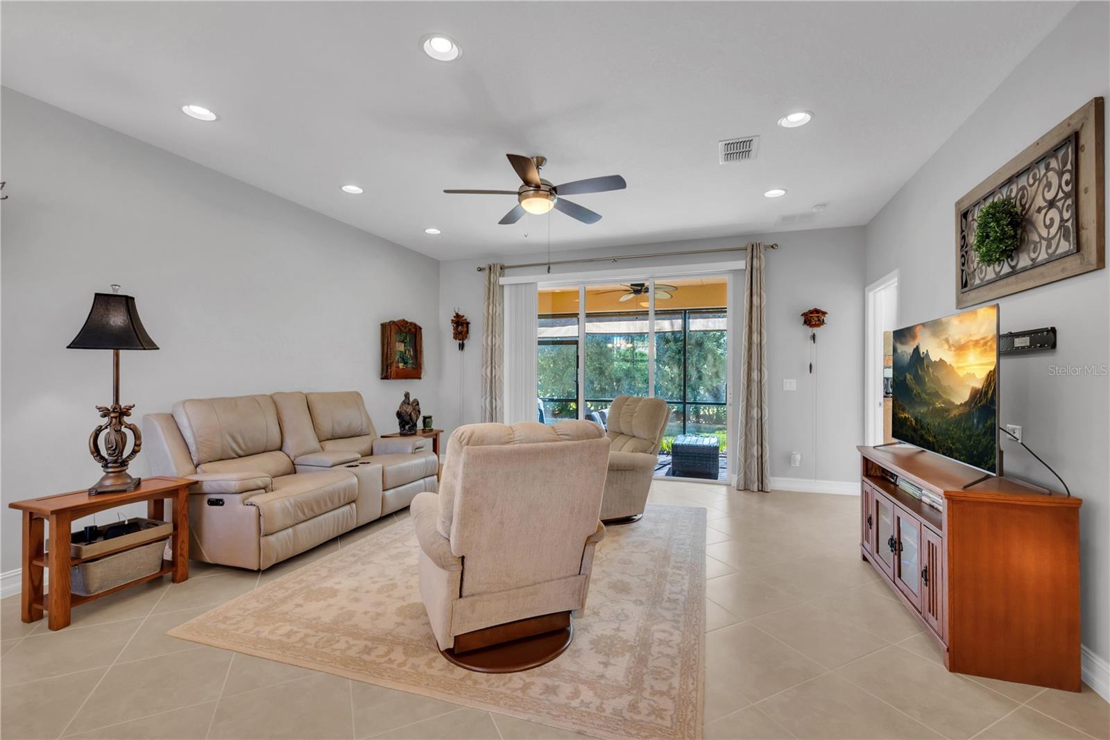 15814 AURORA LAKE CIR, WIMAUMA, FL, 33598