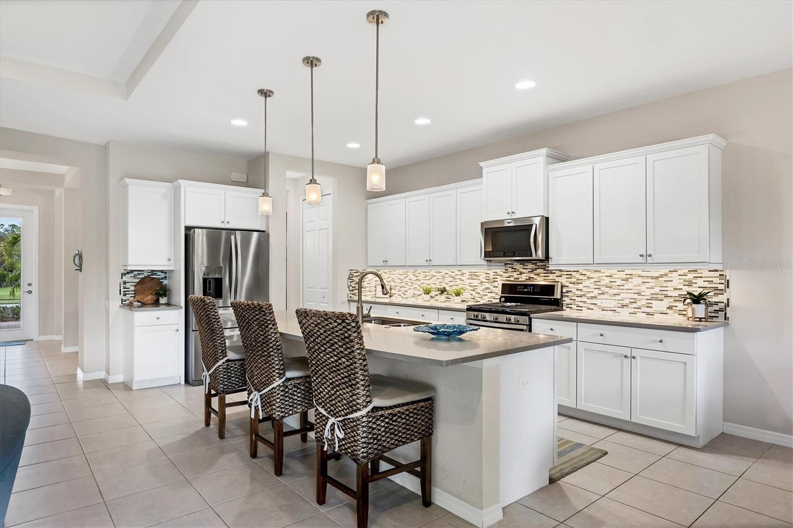 1038 BUTTERCUP GLN, BRADENTON, FL, 34212