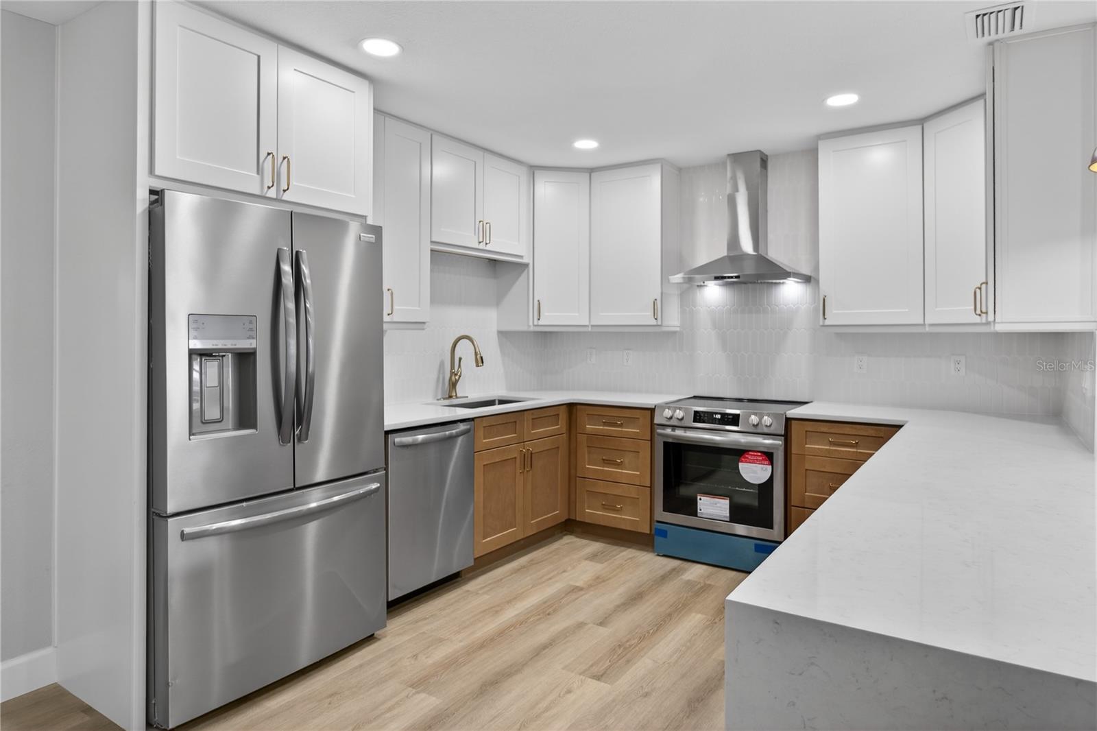 2554 68TH AVE S, ST PETERSBURG, FL, 33712