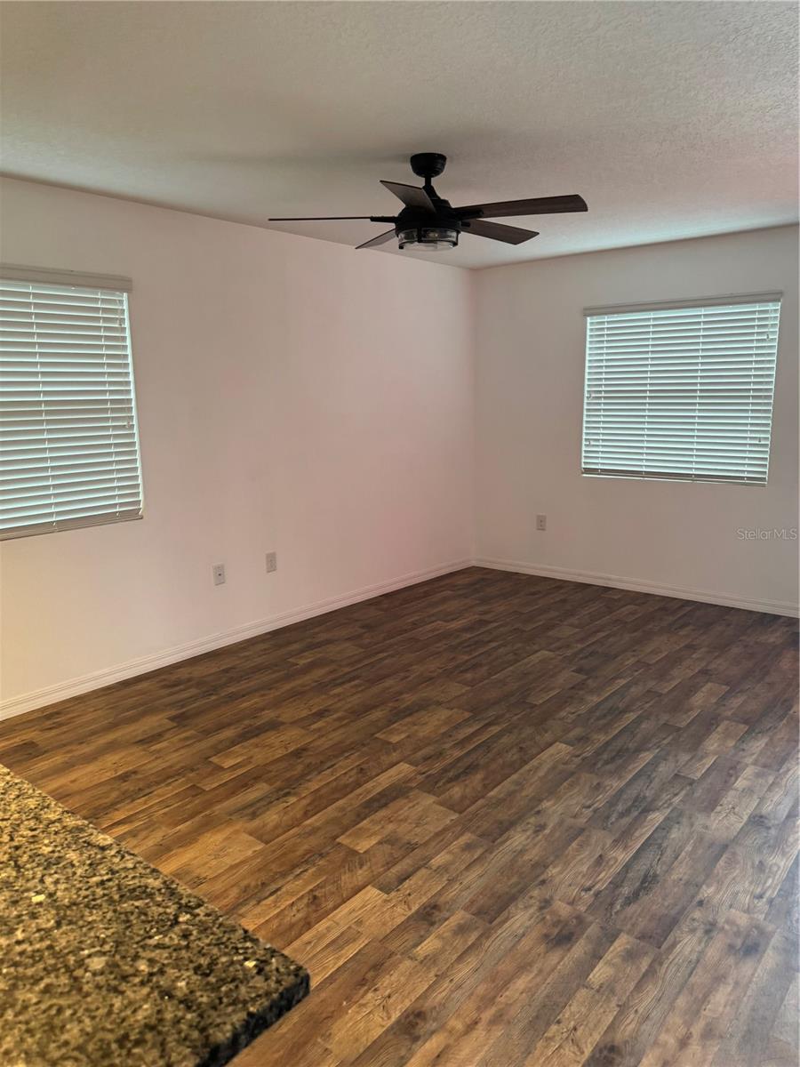 413 W BERESFORD AVE, DELAND, FL, 32720