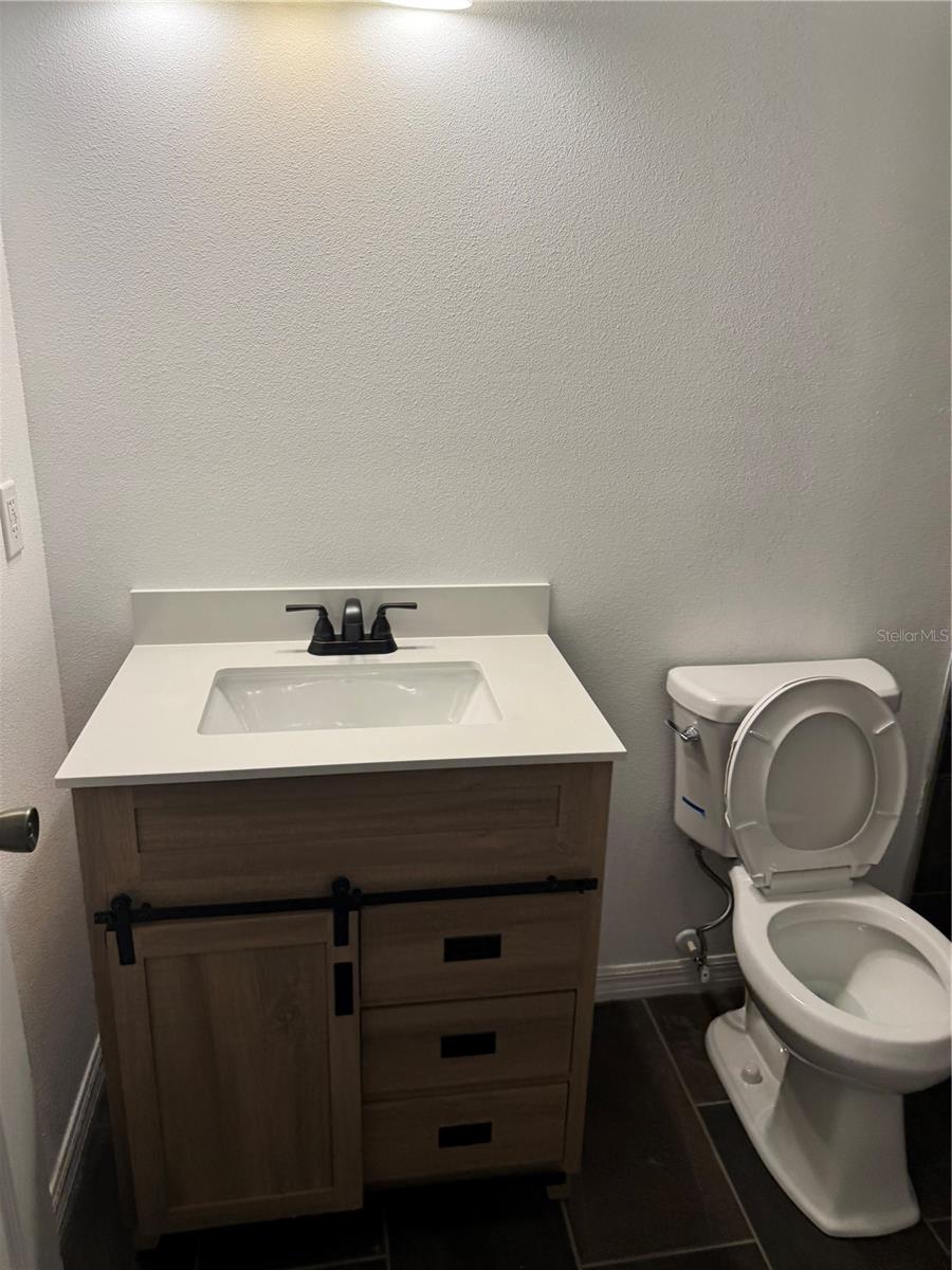 413 W BERESFORD AVE, DELAND, FL, 32720