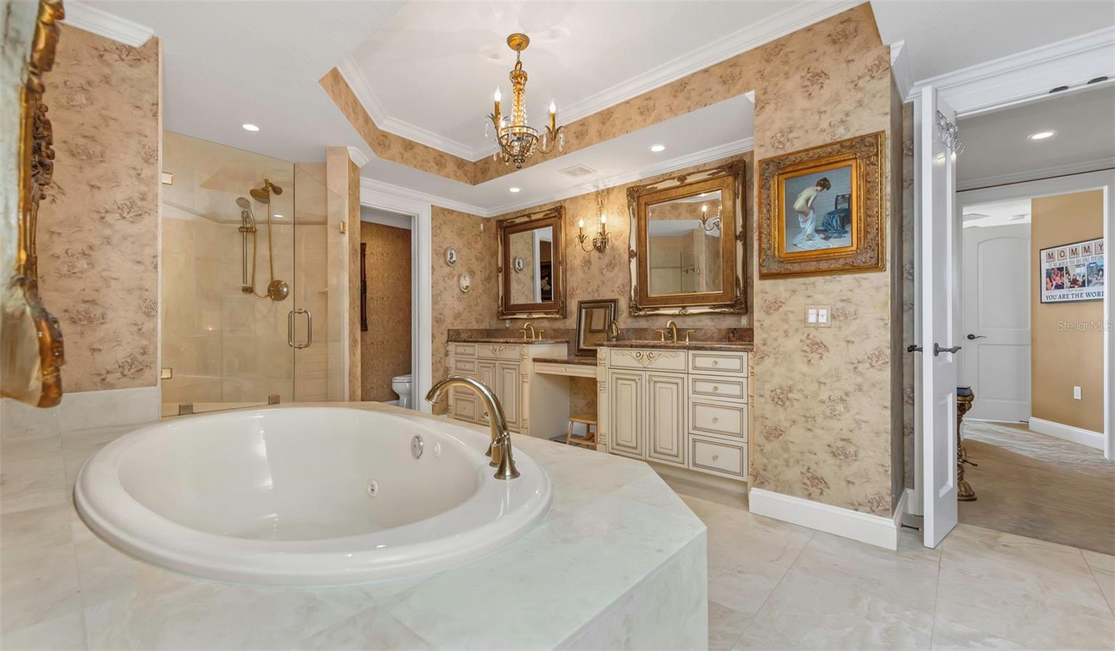 TB8468695 Property Photo