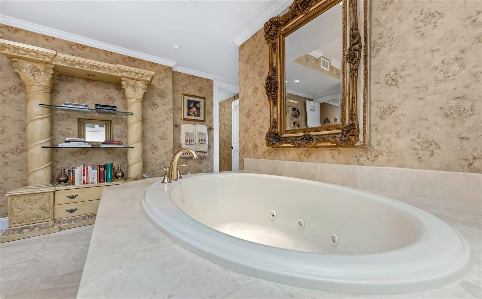 TB8468695 Property Photo