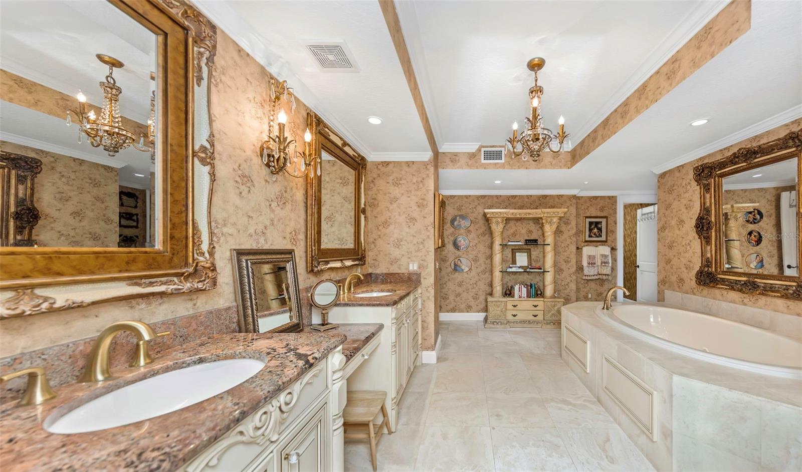 TB8468695 Property Photo