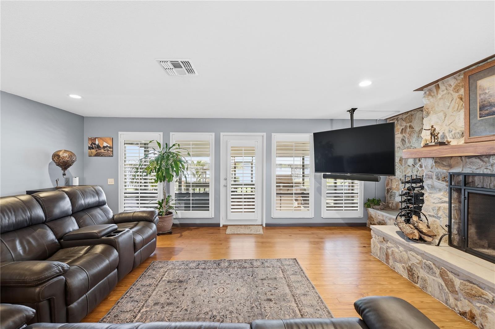 533 EDGEWATER DR, POLK CITY, FL, 33868