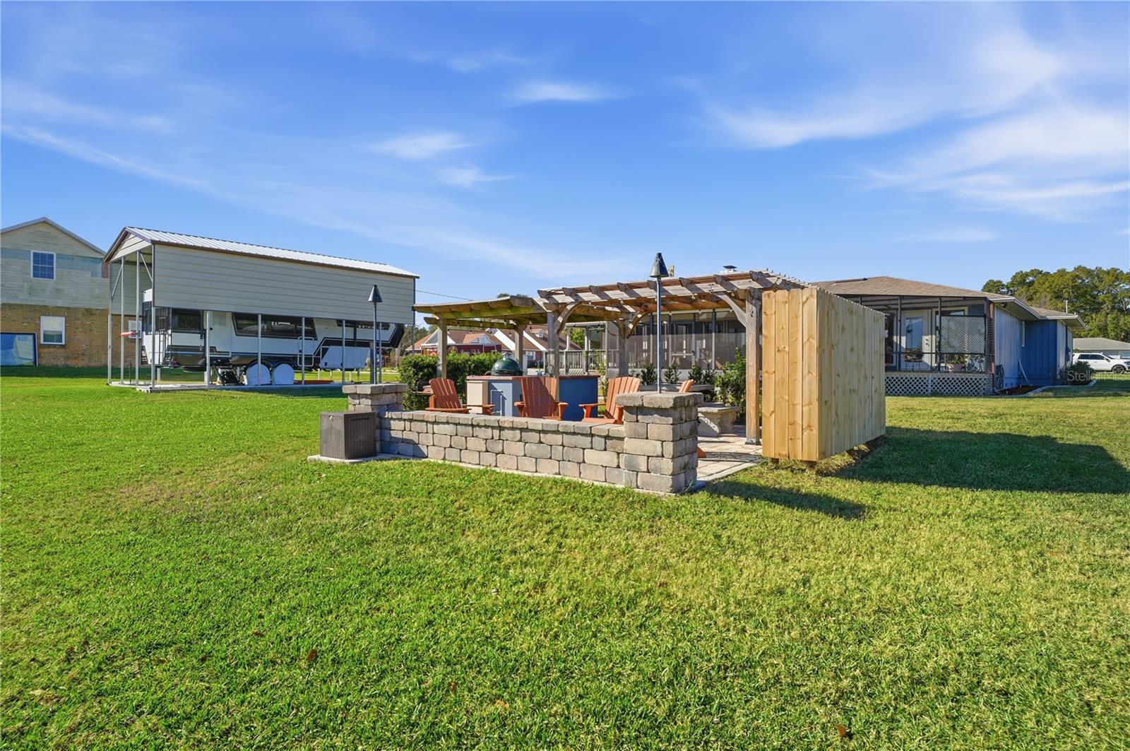 533 EDGEWATER DR, POLK CITY, FL, 33868