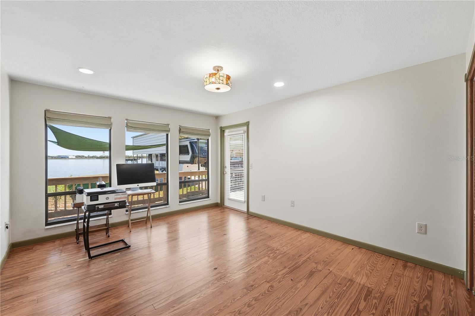 533 EDGEWATER DR, POLK CITY, FL, 33868