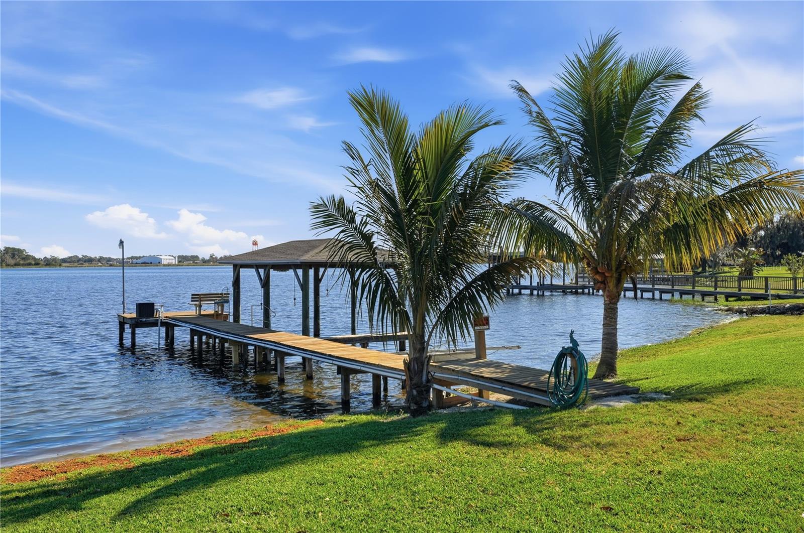 533 EDGEWATER DR, POLK CITY, FL, 33868