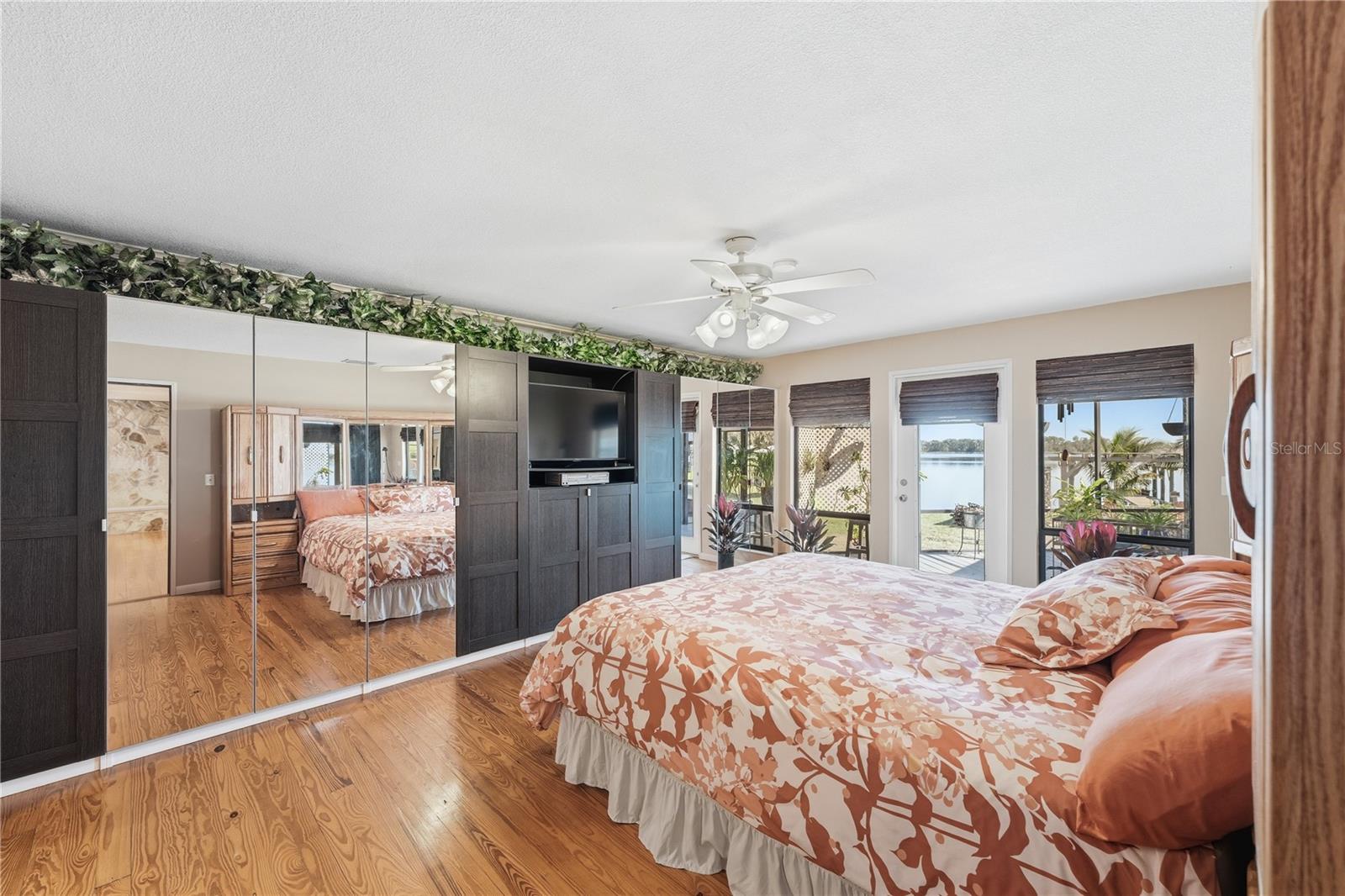 533 EDGEWATER DR, POLK CITY, FL, 33868