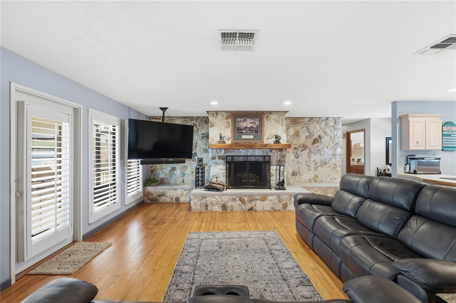 533 EDGEWATER DR, POLK CITY, FL, 33868